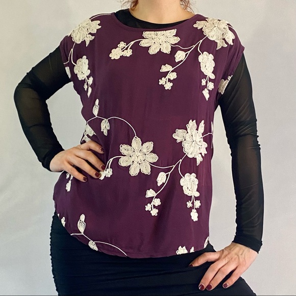 dark purple / cream floral embroidered top size small / medium - Picture 1 of 4